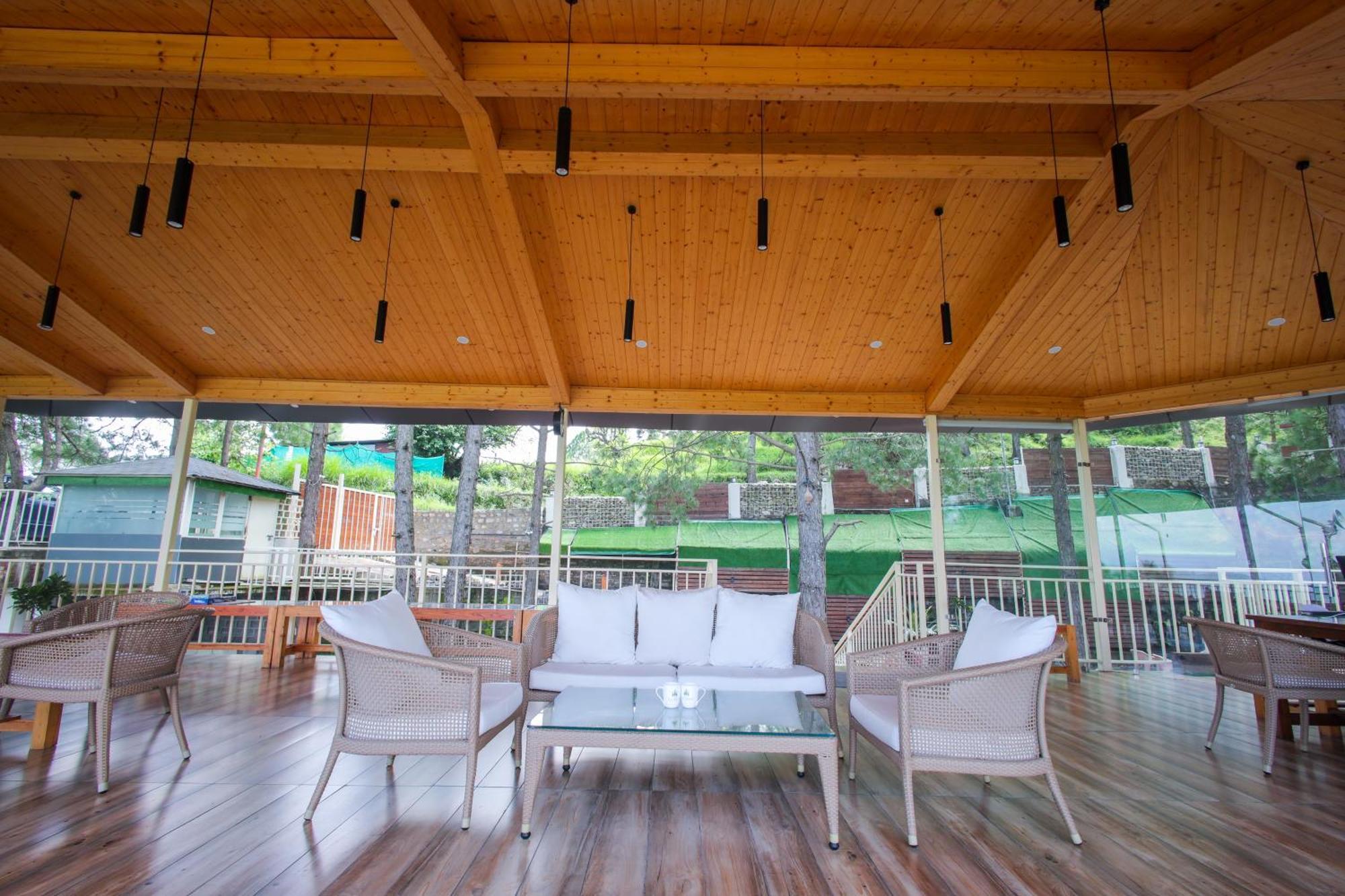 The Woods Retreat Hotell Lansdowne Exteriör bild