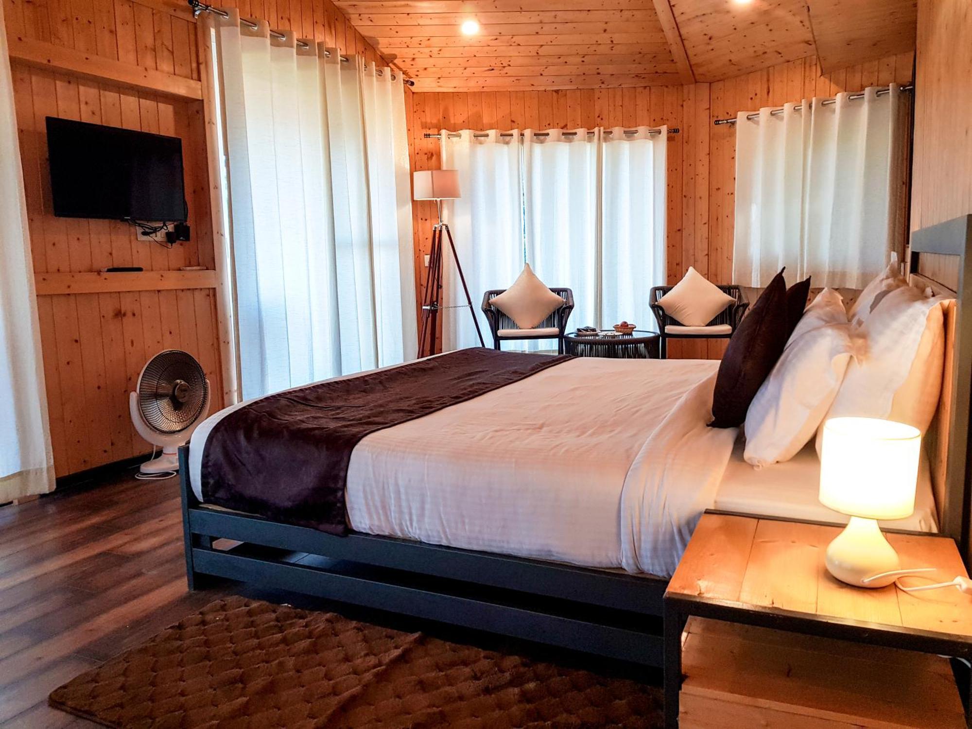 The Woods Retreat Hotell Lansdowne Exteriör bild