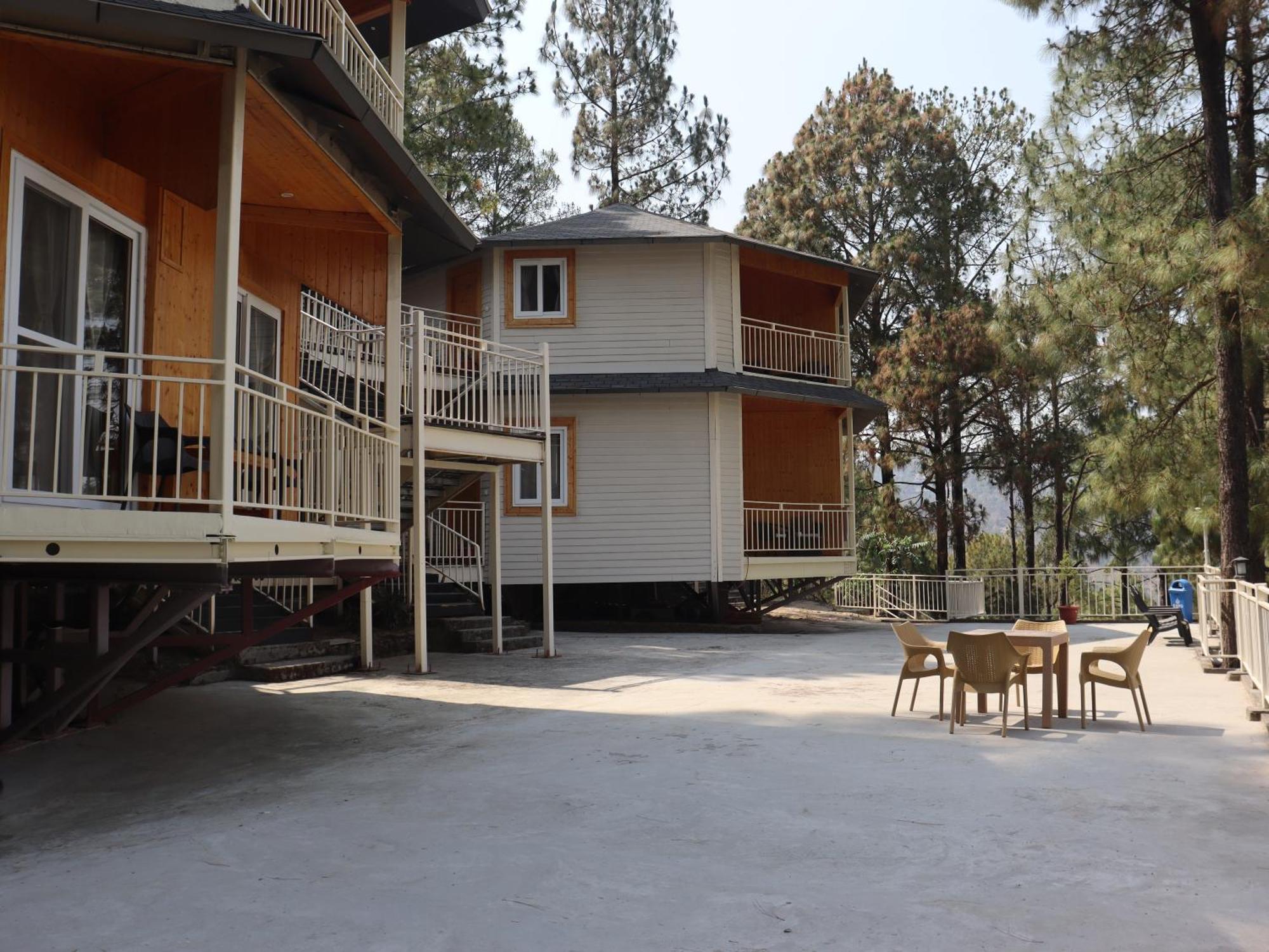 The Woods Retreat Hotell Lansdowne Exteriör bild